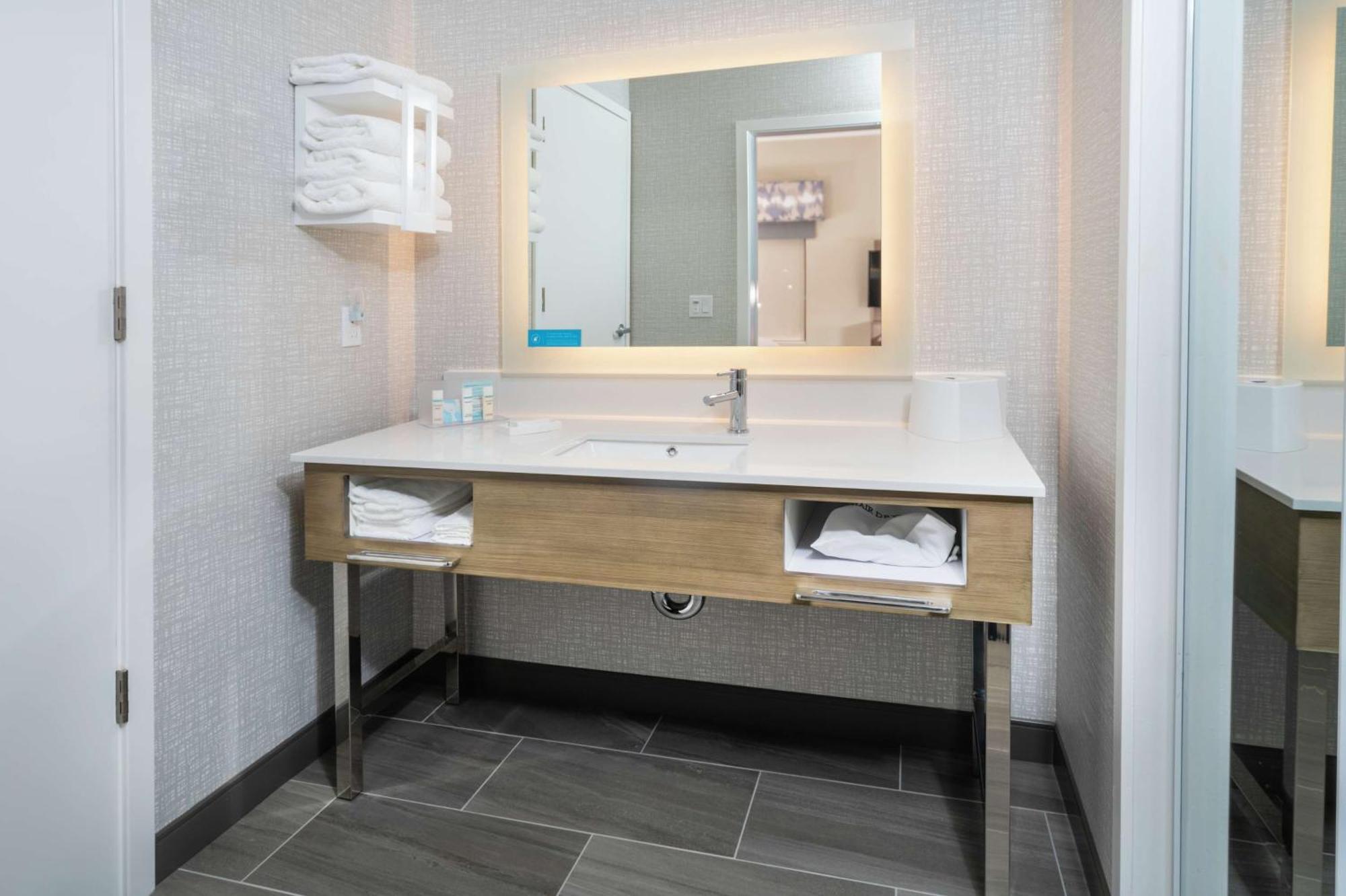 Hampton Inn & Suites Santa Maria Eksteriør bilde